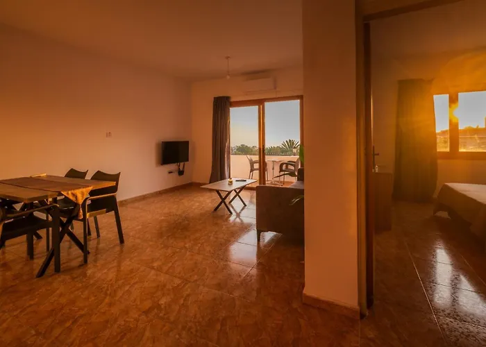 Bright Sea View With Sunset & Pool Paphos *