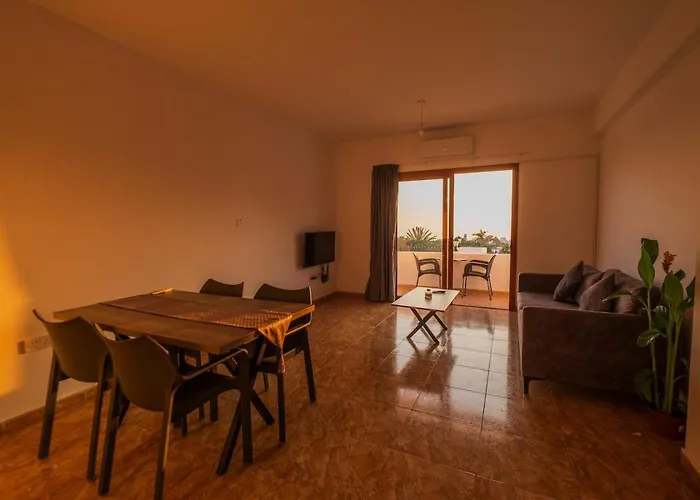 Bright Sea View With Sunset & Pool Paphos *